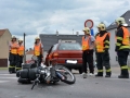 Při dopravní nehodě v Kladně došlo k těžkému poranění motocyklisty (Foto: KL)