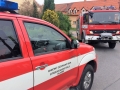 V Sazené na Kladensku se čelně střetla dvě vozidla. Na místo letěl vrtulník (Foto: KL)