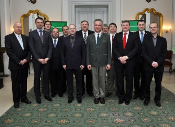 Hejtman podpořil Zemana, Schwarzenberg uškodil škrty nejen hasičům (foto: Středočeský kraj)