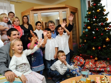 Děti z dětského domova v Ledcích představí své výrobky na vánoční výstavě (Ilustrační foto: kr-stredocesky.cz)